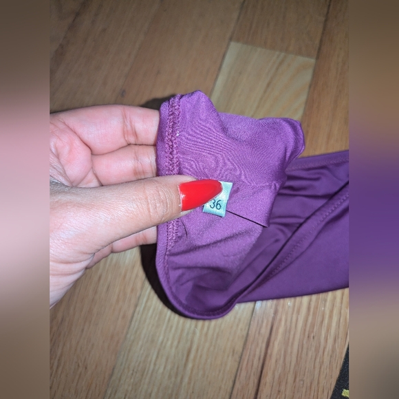 4S. NWOT OFF-WHITE LOGO BAND ASYMMETRIC BIKINI TOP ONLY SIZE IT 36/ US 0 - Picture 4 of 5